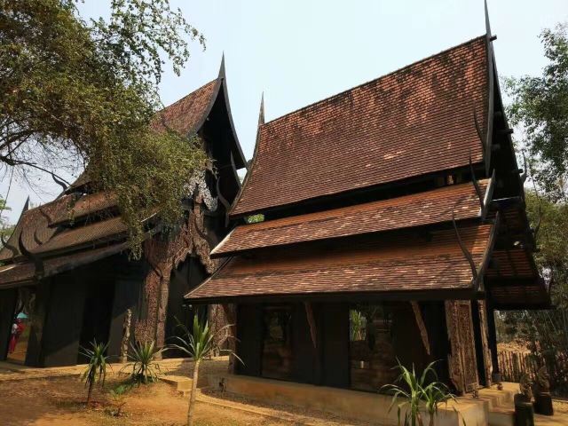 Baan Dam
