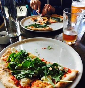 Ovn Wood Fired Pizza餐厅图片