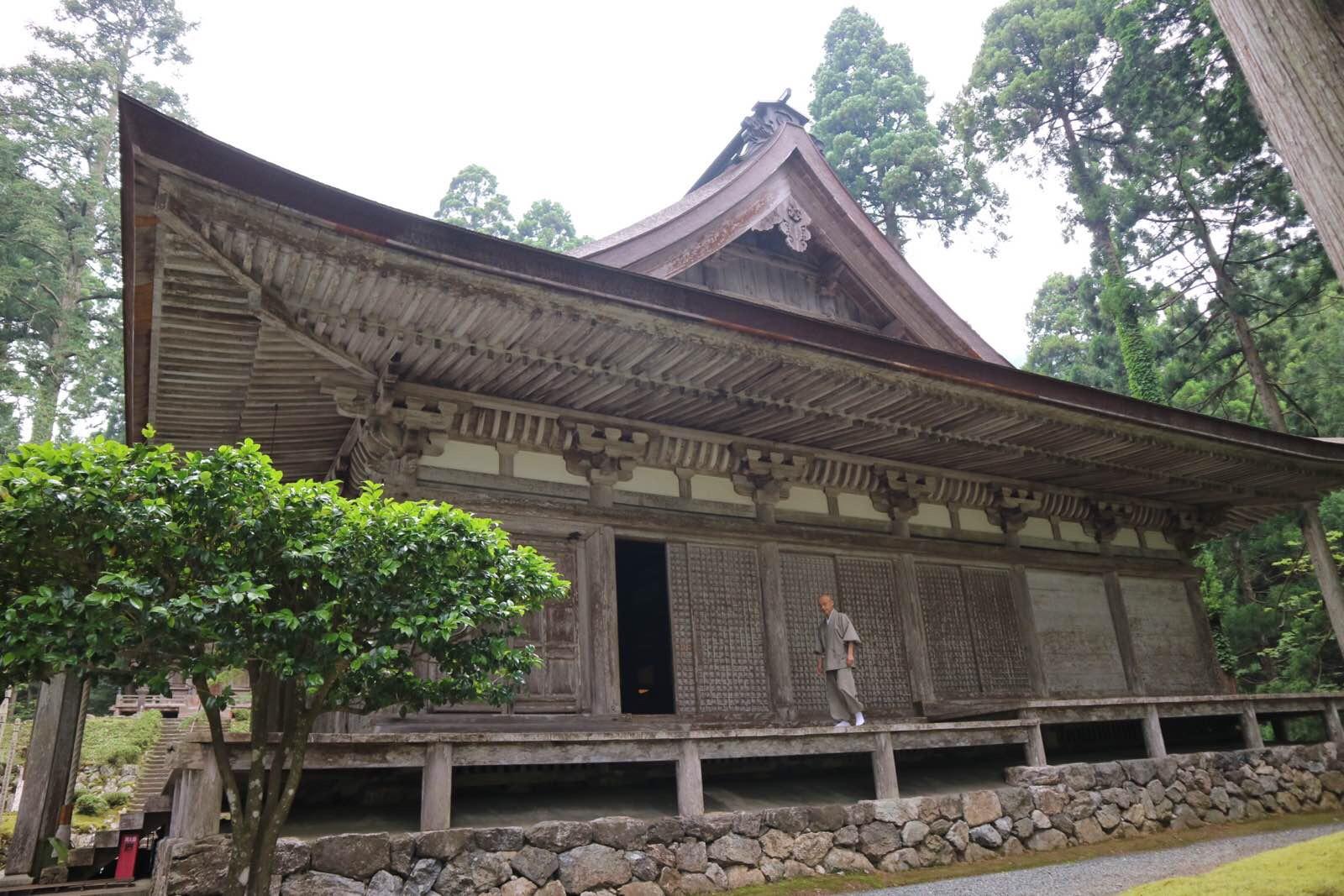 国宝–建于鎌倉時代的明通寺