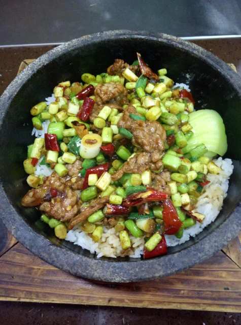 猪派牛扒·石锅饭(凤岗铜锣湾动感之都时尚百货店)