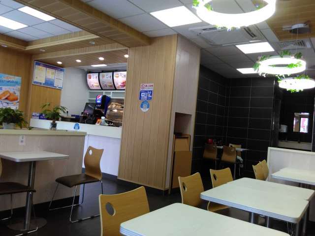 华莱士·全鸡汉堡(中山南路店)