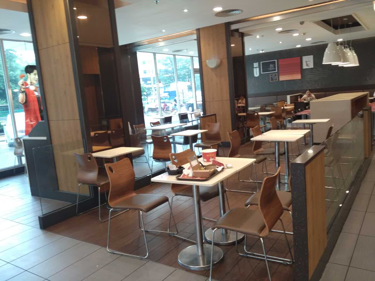 肯德基(逸富店)