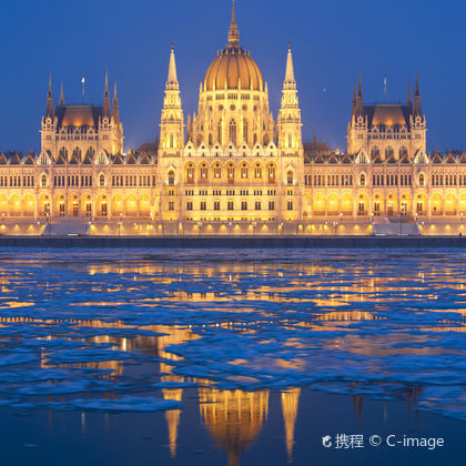 匈牙利布达佩斯渔人堡+布达城堡+匈牙利国会大厦+多瑙河观光游船二日游