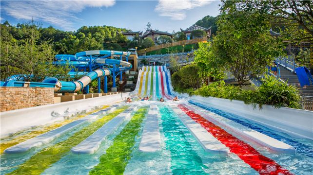 剑河仰阿莎温泉小镇