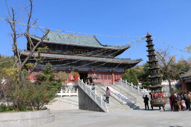 艾山