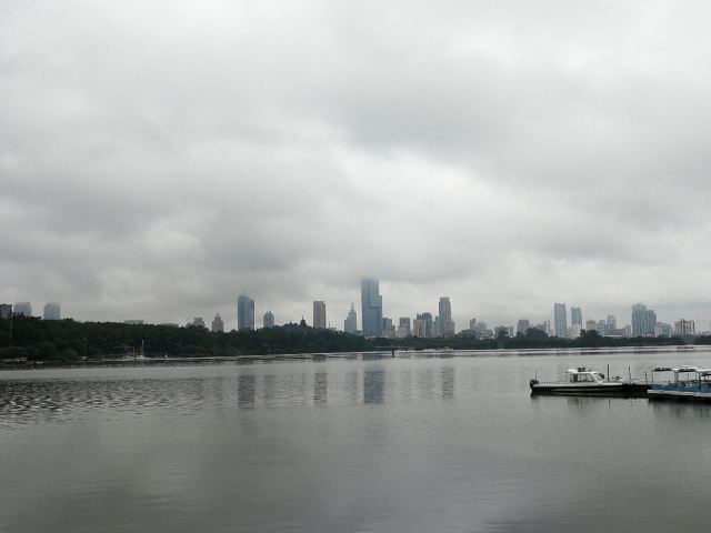 Xuanwu Lake