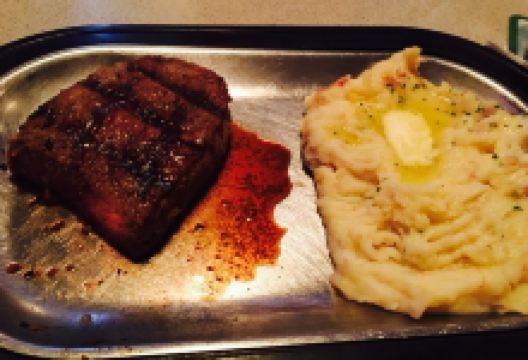 Re-Pete's Saloon & Grill美食图片