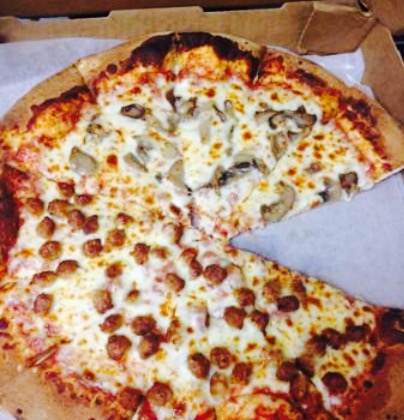 Mama Mia Pizzeria餐厅图片