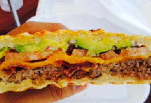 Stefano's Gold'n Baked Hams美食图片