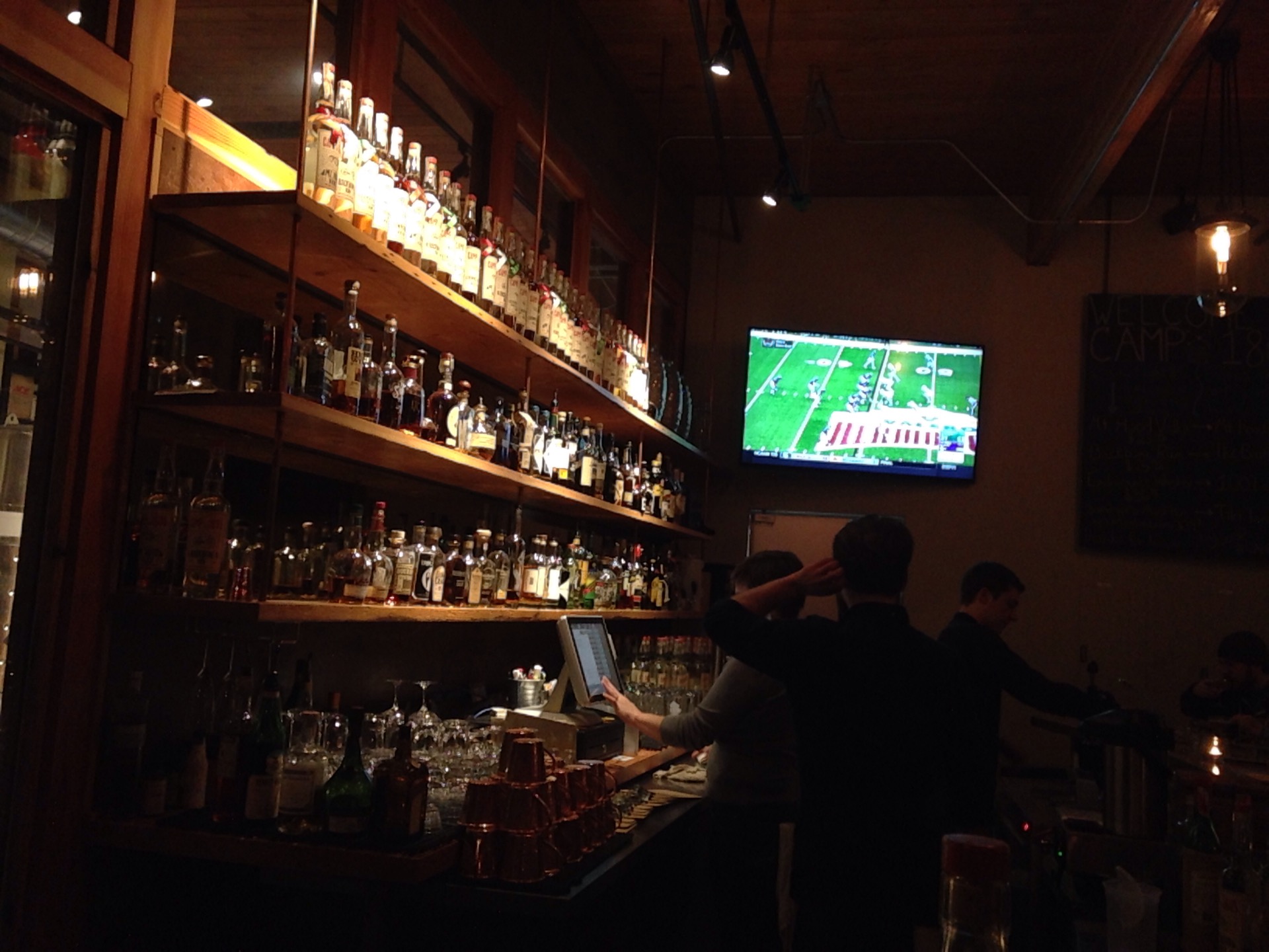 Camp 1805 Distillery餐厅图片