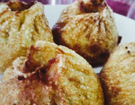 Gompus Bar & Restaurant