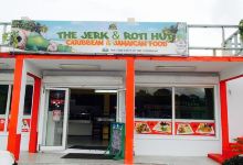 The Jerk & Roti Hut N.V.美食图片