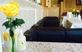 Tsuki café