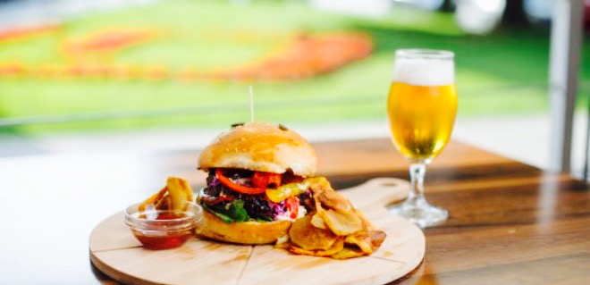 Favola Breakfast, Lunch & Dinner餐厅图片