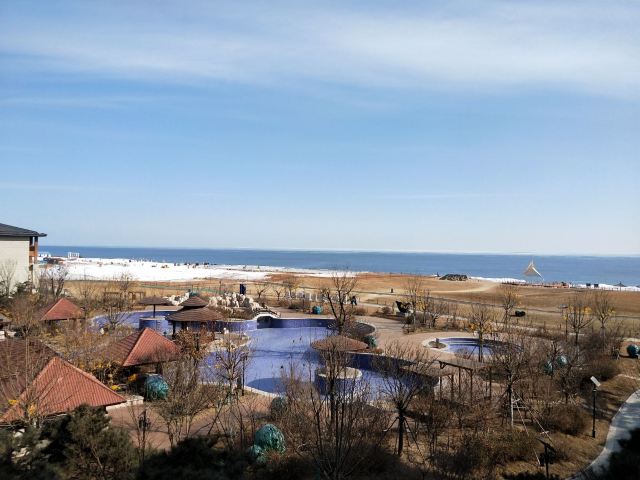 The Ronghe Xinyuan Hot Springs at Arcadia Seaside Holiday Hotel