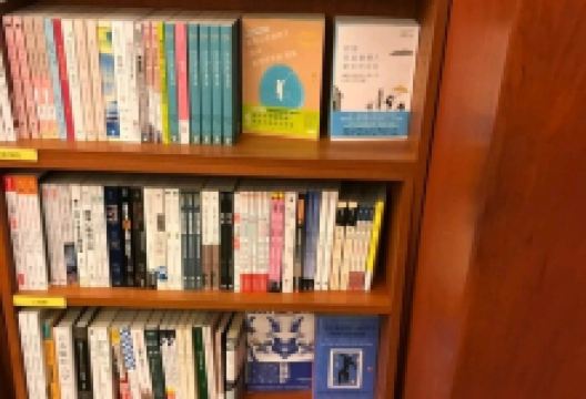 敦煌书局(高雄店)购物图片