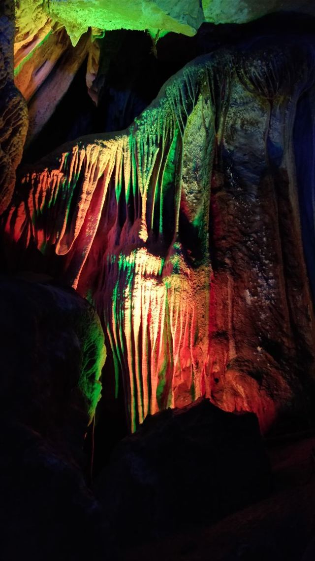 White Cloud Cave of Mount Kong