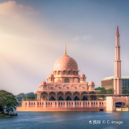 马来西亚吉隆坡黑风洞+布城+粉红清真寺+太子广场+首相府一日游