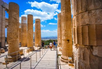 希腊雅典卫城+胜利女神神庙+帕特农神庙&卫城博物馆-尊享包车【服务时间：本产品为中文司机专车出行，服务时长为10小时，包括往返接送、景点参观及用餐时间；】