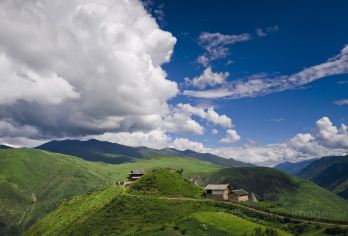 九寨沟风景区一日游【松潘站-九寨沟直通车 小车 时间可选】【小车出行｜多个时间可选｜直接送到酒店门口｜更加方便快捷】