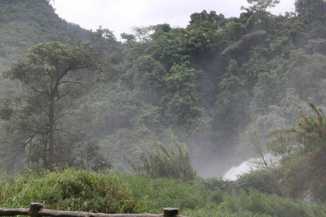 Detian Transnational Waterfall Scenic Area