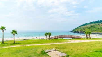 Hamdeok Beach