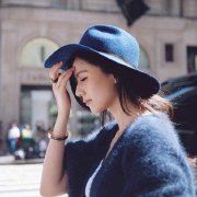 快乐的听海的声音