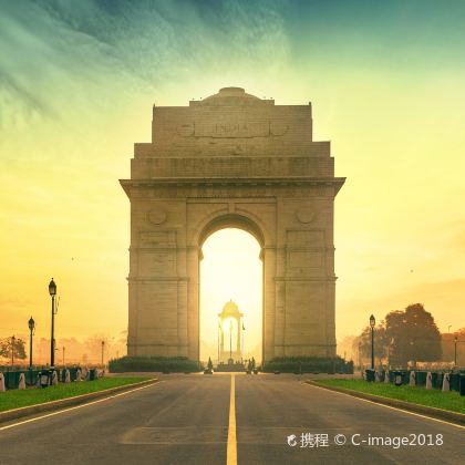 德里+阿格拉+斋浦尔+克久拉霍+占西+瓦拉纳西9日7晚跟团游