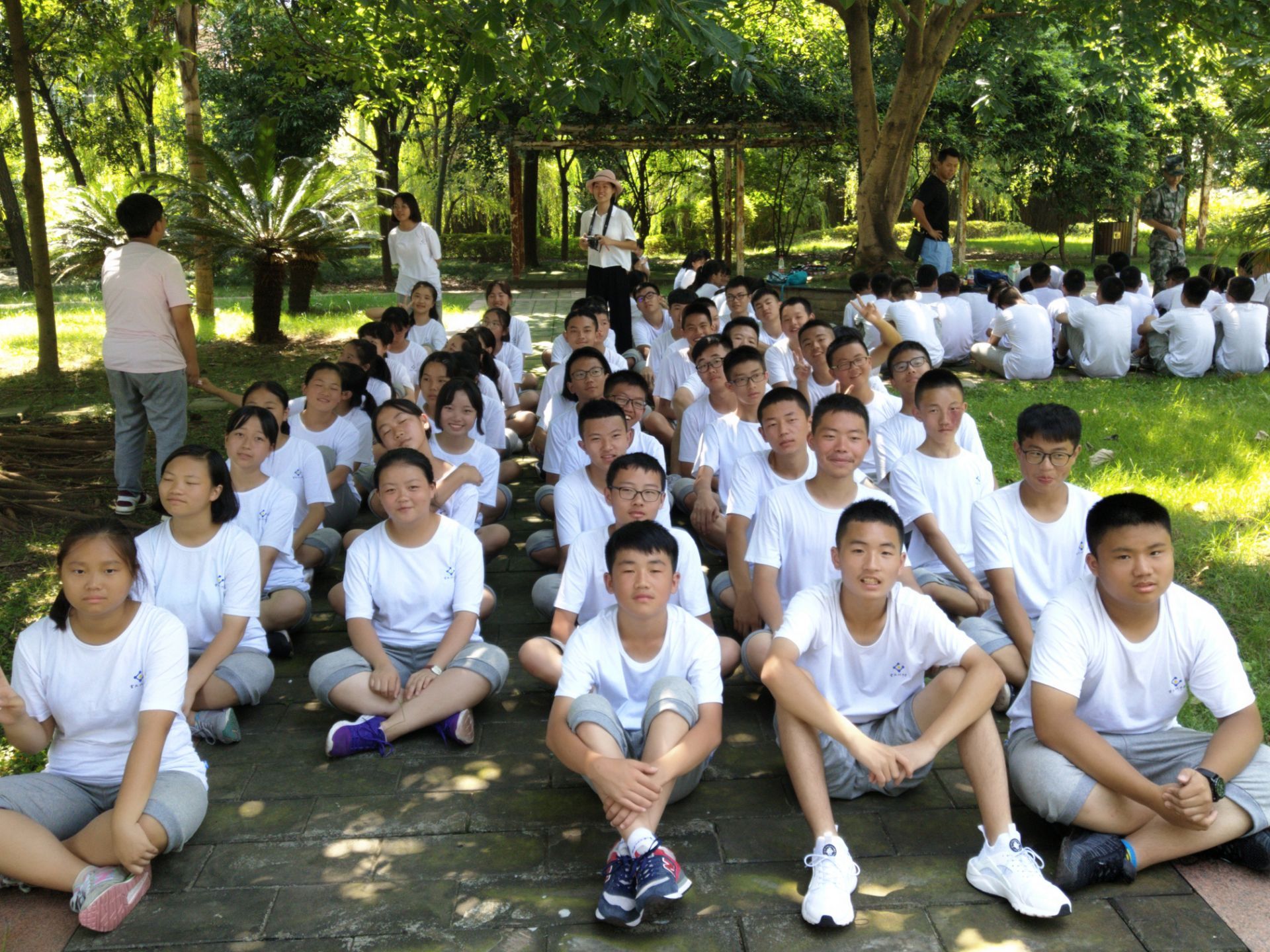 正新鸡排·炸鸡烧烤(人民东路店)餐厅图片