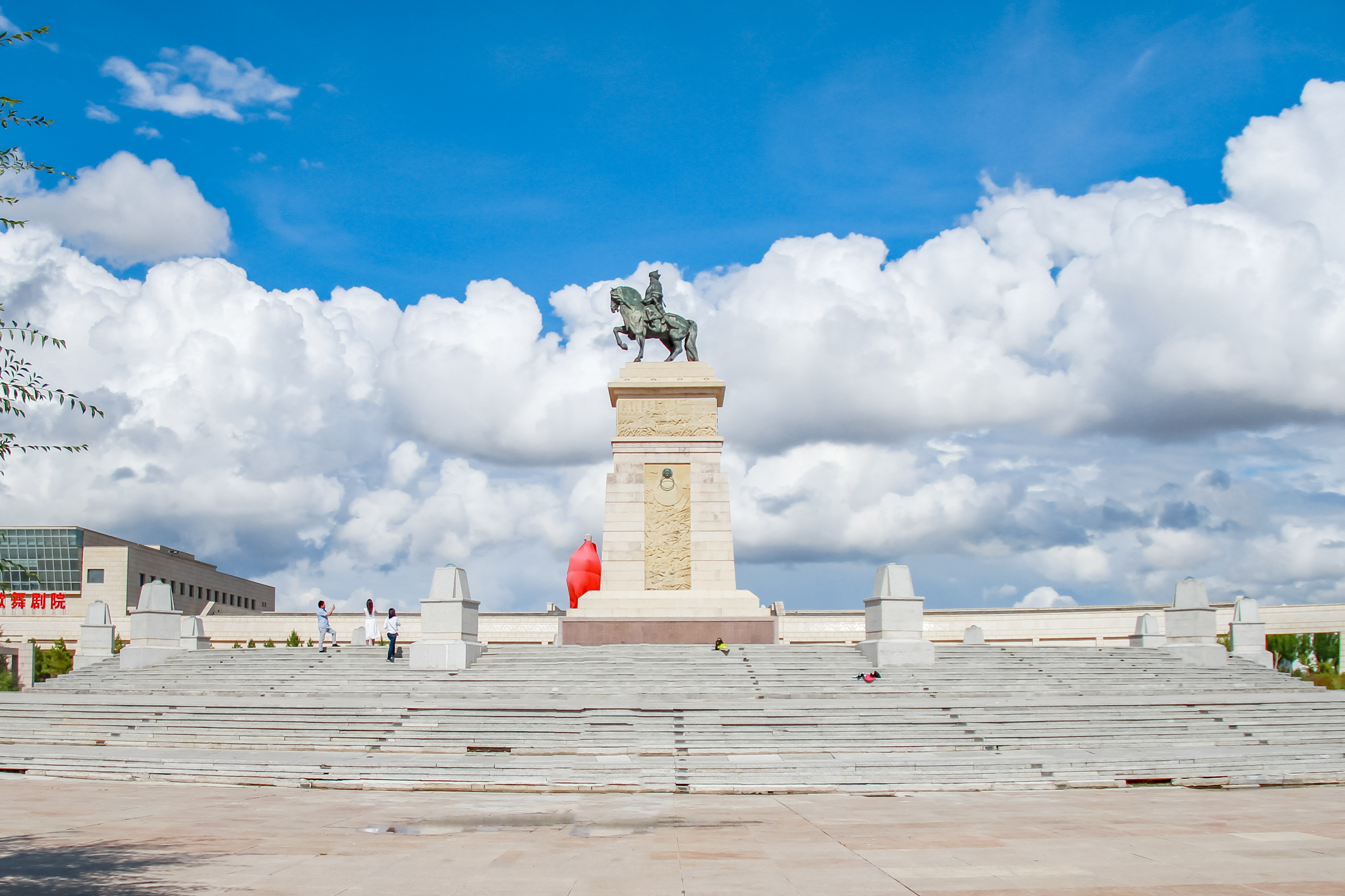 3-Day Xilinhot Tour: The grandeur of Baiyinxile Grassland, cultural charm of China's Horse Capital