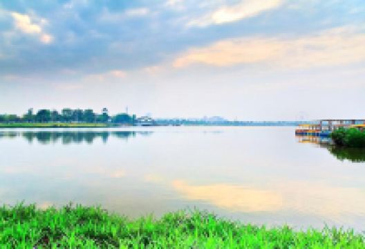 凌云山风景区-白云湖景点图片