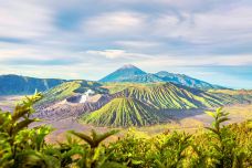 婆罗摩火山-Podokoyo-doris圈圈