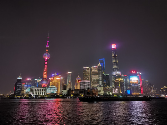按这个攻略游上海，路线交通景点网红美食住宿都不用操心！