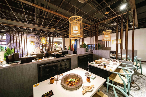 重庆美食探店 | 这家蒸汽石锅鱼，鲜到舌头跳