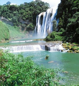 最适合夏天参观的黄果树瀑布有5万年了,乔老爷农家乐就位于此处