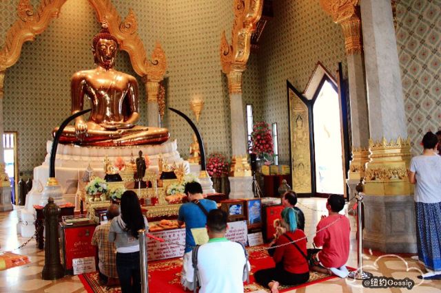 Wat Traimit Wittayaram