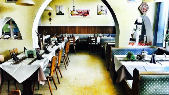 Hausener Dorfkrug Reviews Food Drinks In Hessen Frankfurt Trip Com