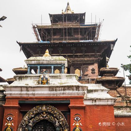 尼泊尔加德满都杜巴广场+苏瓦扬布佛塔+帕斯帕提那寺+辛哈杜巴王宫一日游