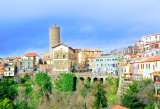 罗马尼城堡区景点图片