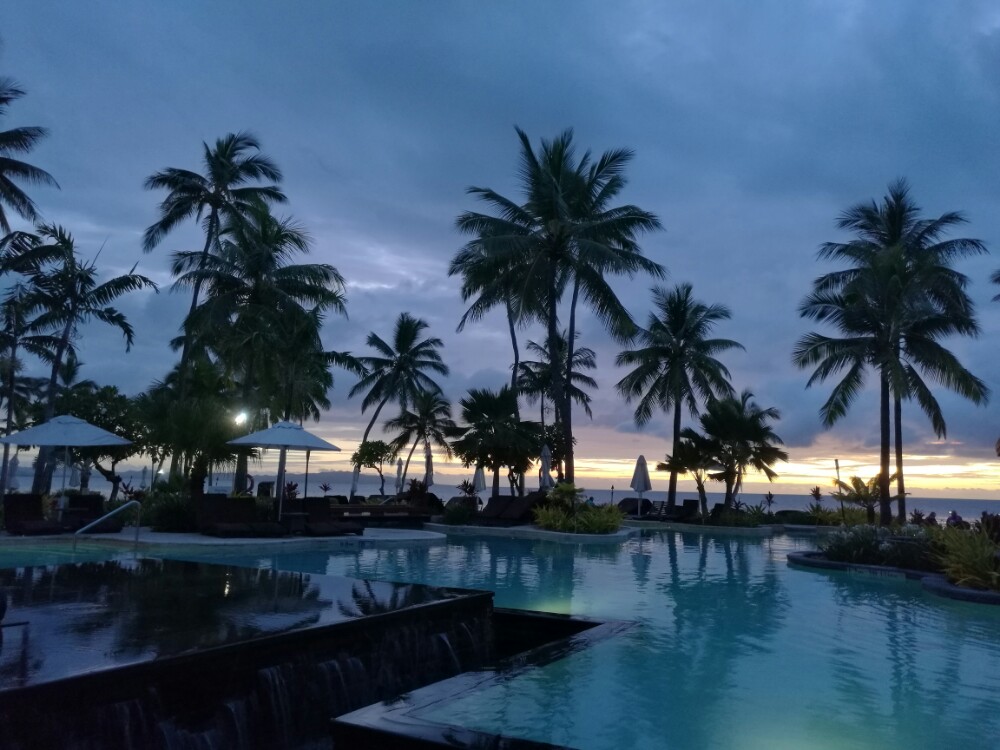 丹娜努岛的夕阳 在丹娜努岛宾馆拍摄的夕阳