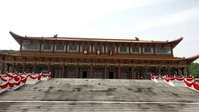 霊山大仏
