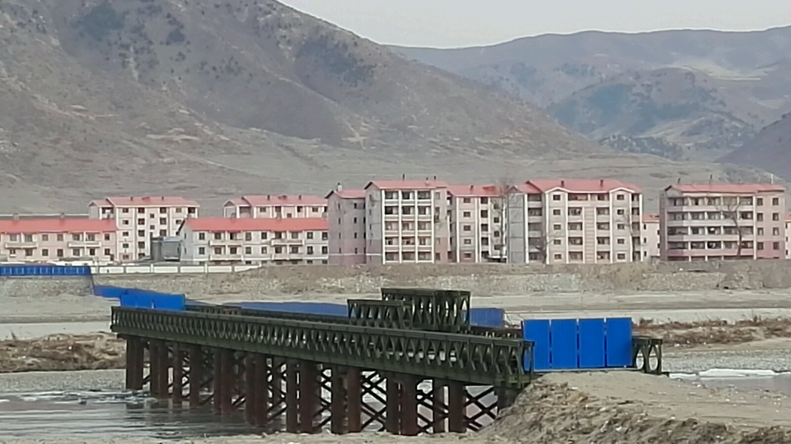 延吉～中朝边境，国界线