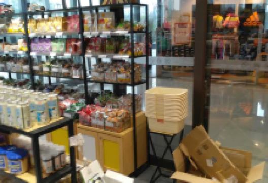 良品铺子(成都欢乐谷店)购物图片