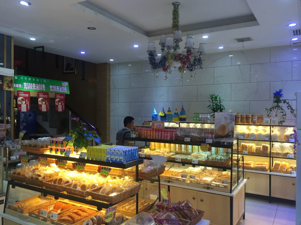 欧麦阳光烘焙剧场(渠阳东路店)餐厅图片
