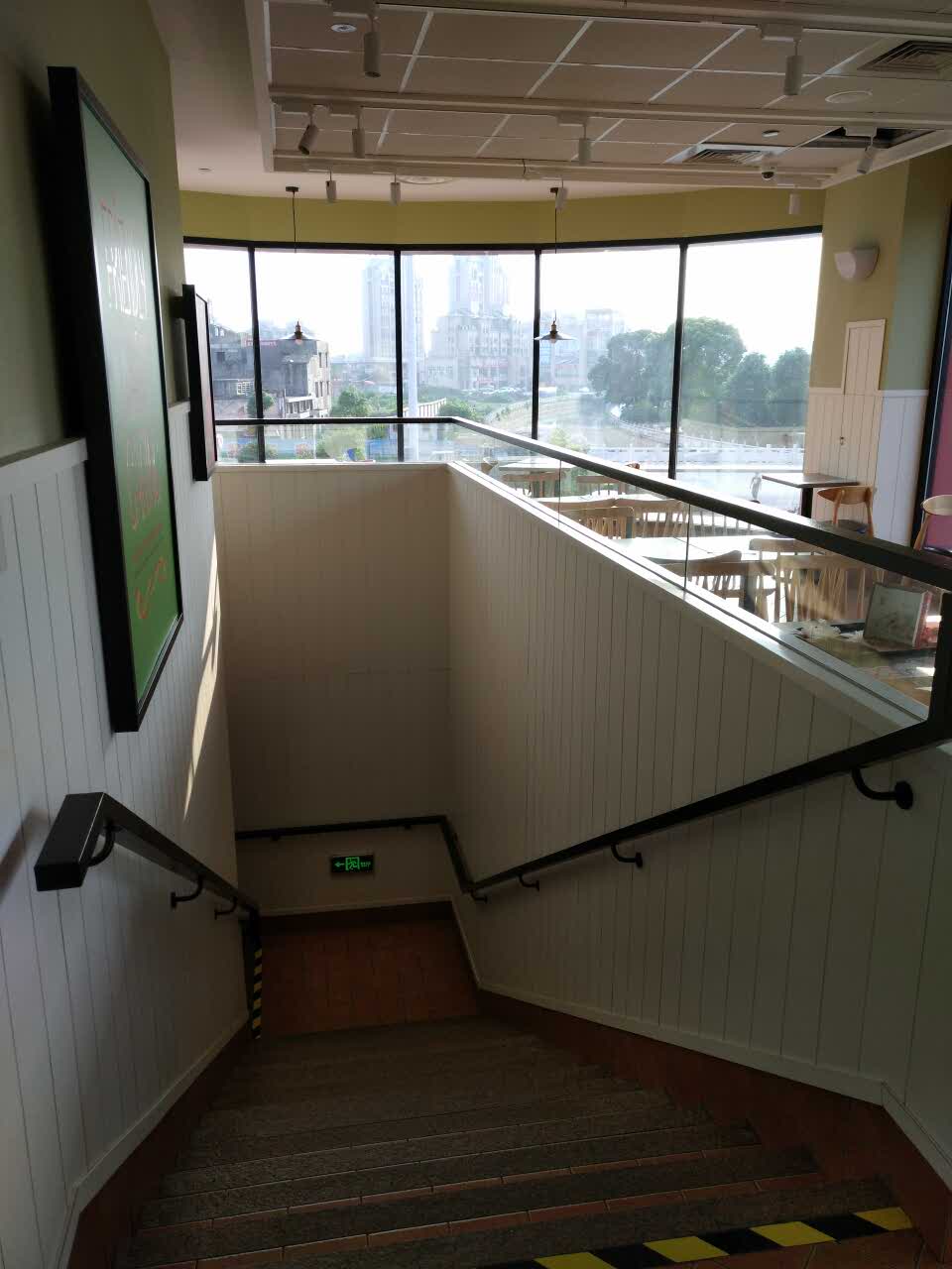 肯德基(沙洋金水湾店)