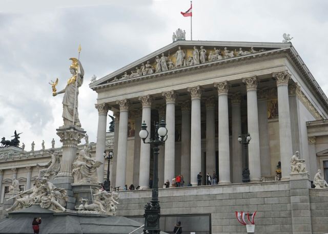 Parlament