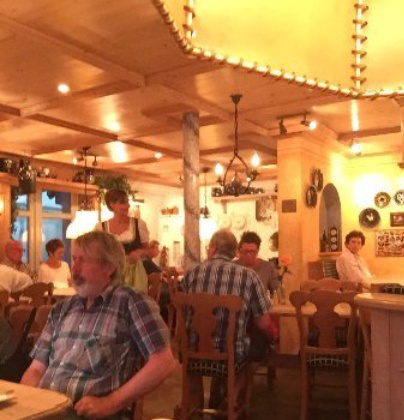 Hotel-Restaurant Burg-Klause餐厅图片