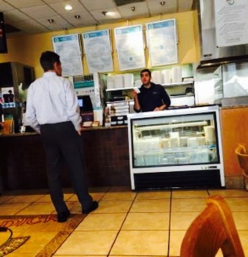 Moby Dick House of Kabob餐厅图片