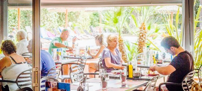 Aquarius Restaurant Piscine餐厅图片