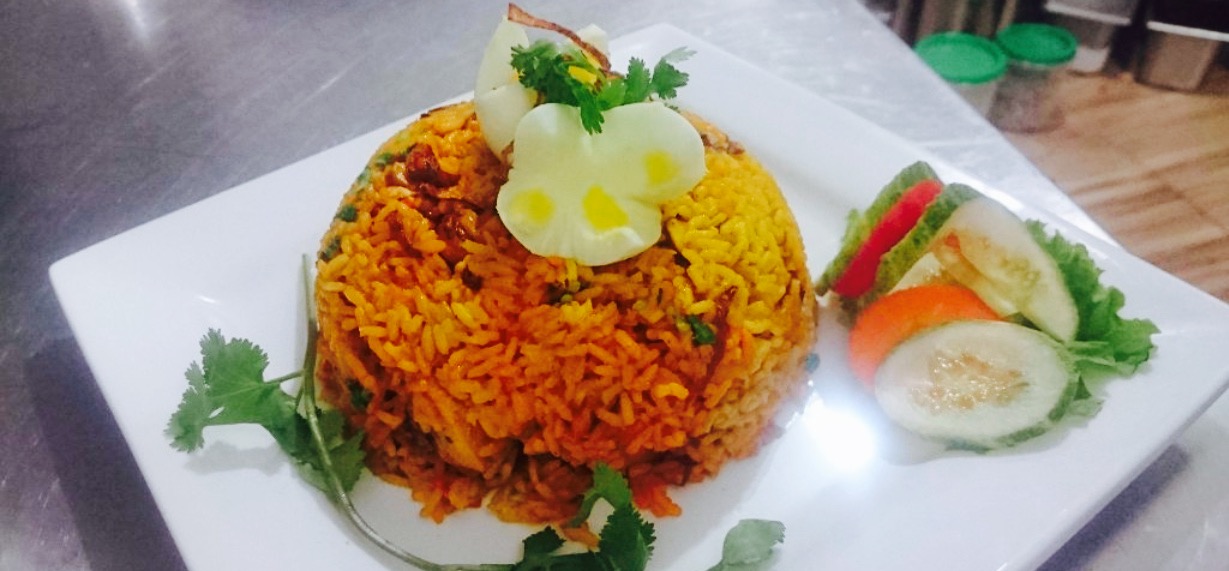 Sukra-bar And Restaurant餐厅图片